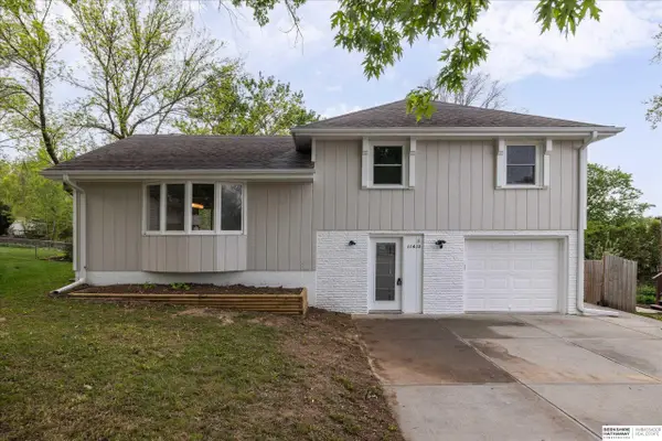 11413 S Circle, Omaha, NE 68137