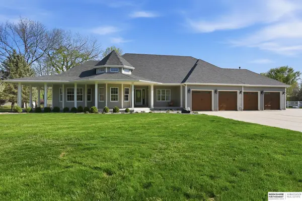 1544 Kameo Drive, Fort Calhoun, NE 68122