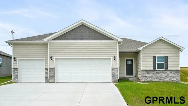 20558 Westridge Drive, Gretna, NE 68028