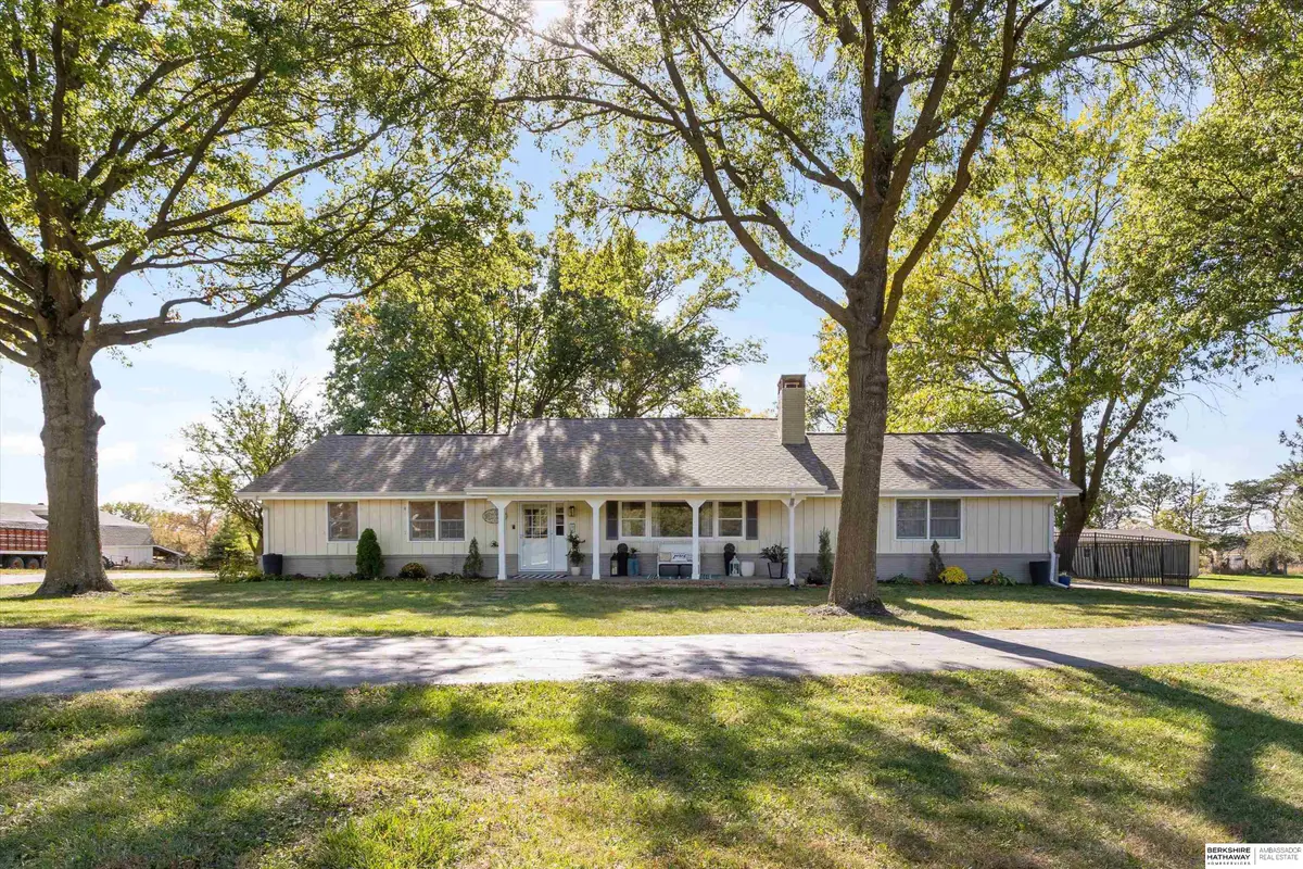 6101 Frontier Road, Lincoln, NE 68516 - #1