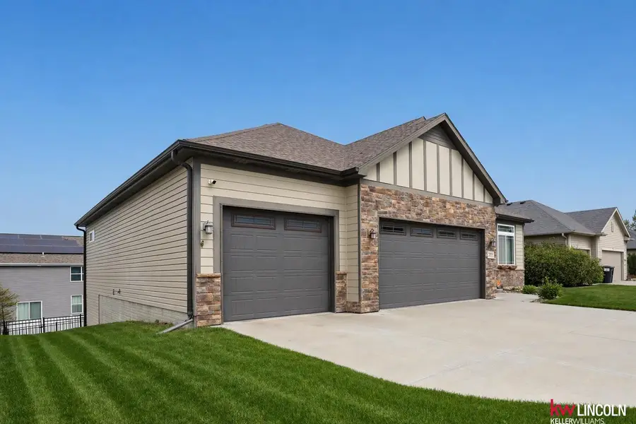 7256 Rutha Lane, Lincoln, NE 68516 - #2
