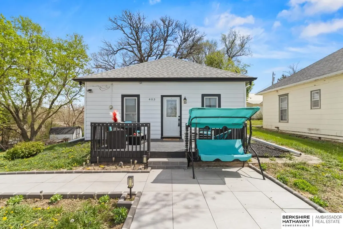 403 Bluff Street, Oakland, IA 51560 - #1