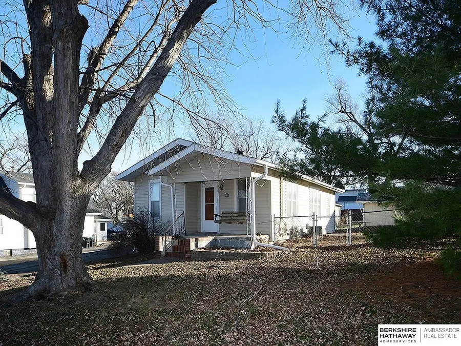 5411 S 49th Avenue, Omaha, NE 68117 - #2