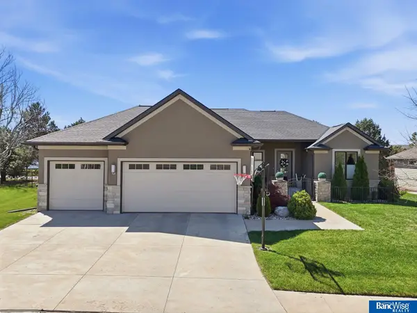 9333 Blackwood Avenue, Lincoln, NE 68526