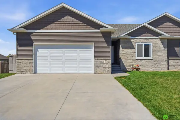 9515 Friedman Street, Lincoln, NE 68516