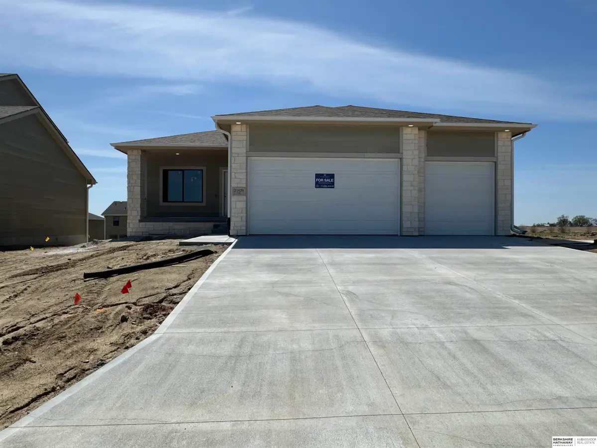 21439 Y Street, Elkhorn, NE 68022 - #1
