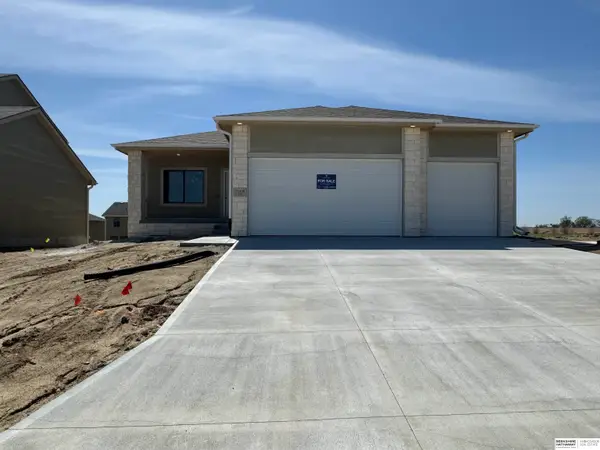 21439 Y Street, Elkhorn, NE 68022