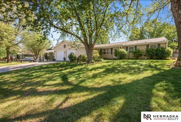 2329 Mcconnell Avenue, Auburn, NE 68305