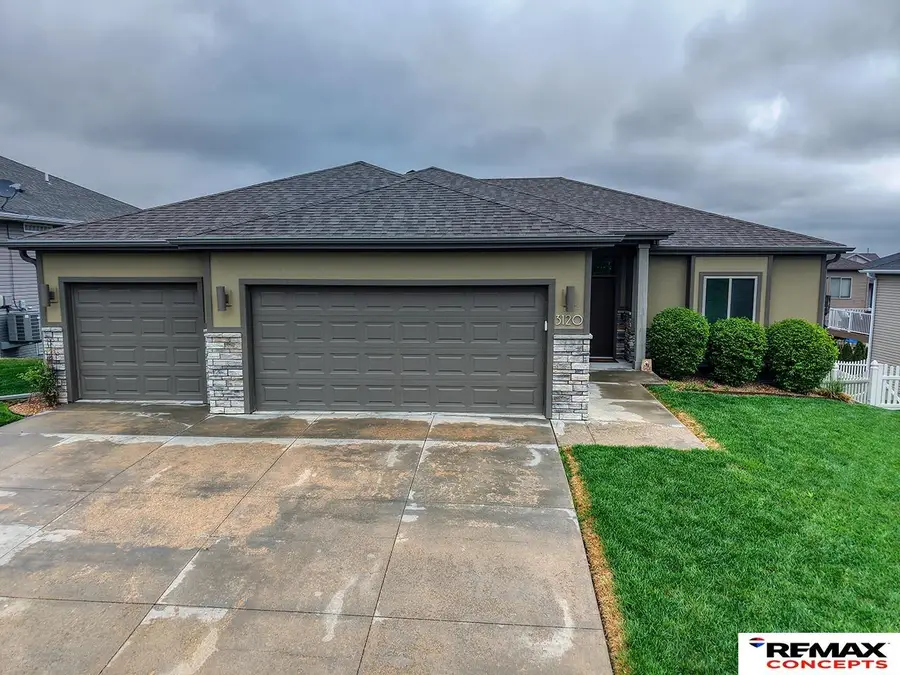 3120 Rawhide Drive, Lincoln, NE 68507 - #3