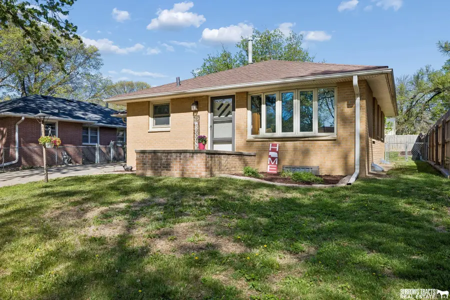 2310 S 58th Street, Lincoln, NE 68506 - #2