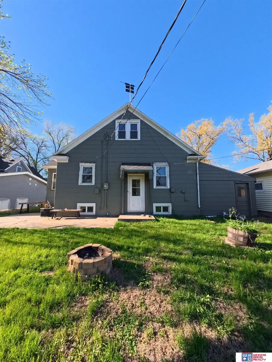 105 E 7th Street, Stromsburg, NE 68666 - #2