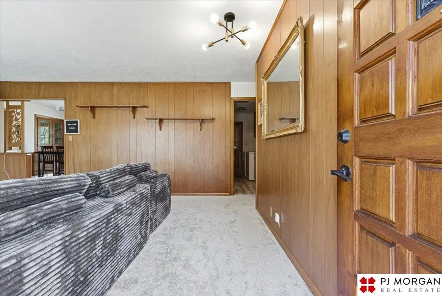 20236 Pinkney Street, Elkhorn, NE 68022 - #2