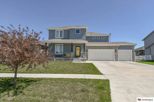 8726 S 82nd Street, Lincoln, NE 68521