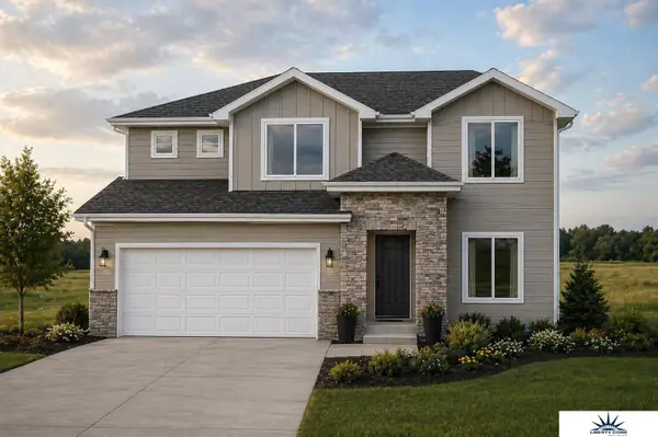 6913 Flint Drive, Papillion, NE 68046