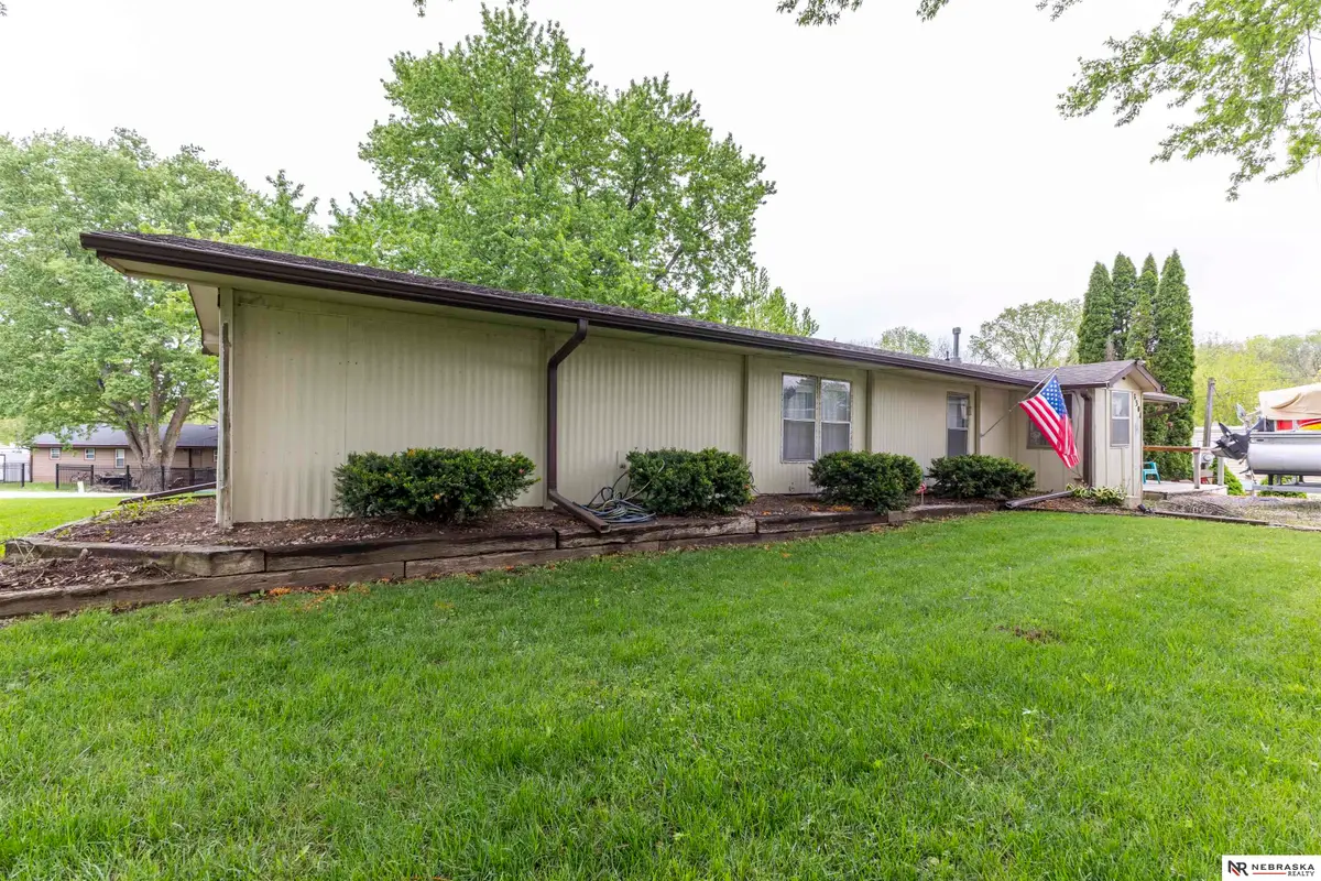 8301 Auburn Road, Plattsmouth, NE 68048 - #1