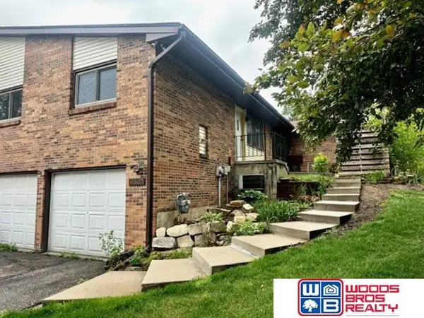 4607 Grassridge Road, Lincoln, NE 68512