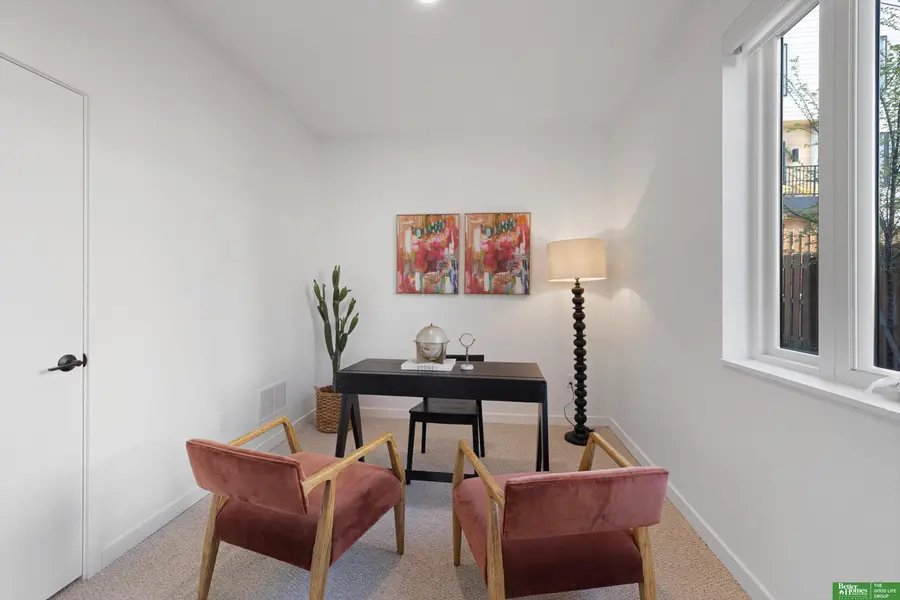 5321 Elmwood Plaza, Omaha, NE 68106 - #3