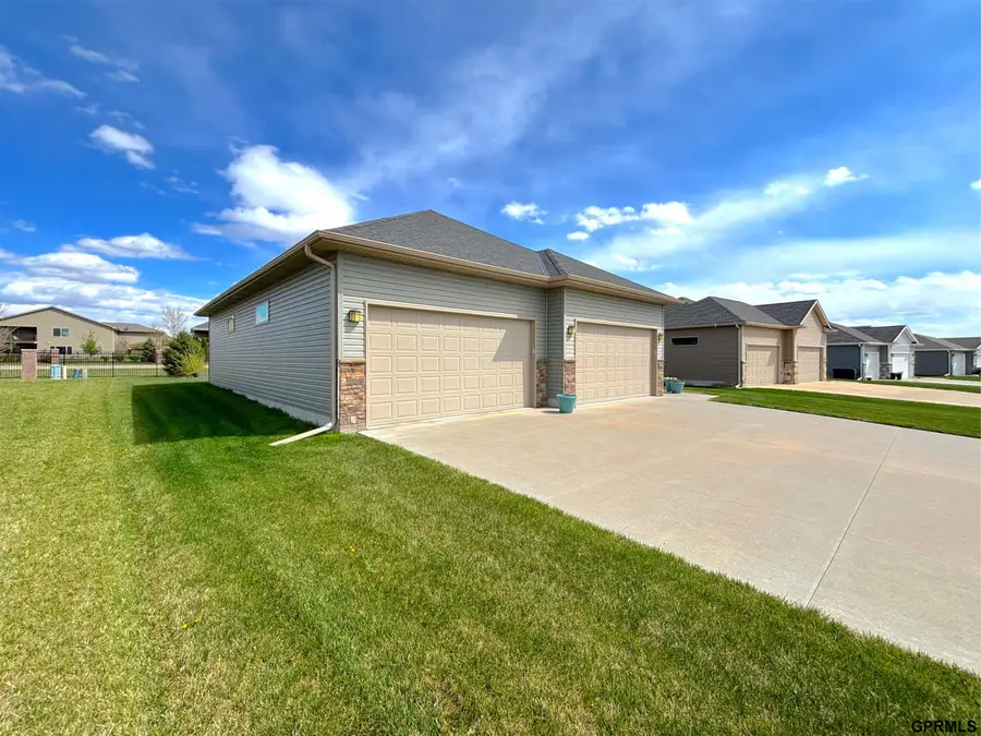 1240 N 97th Street, Lincoln, NE 68505 - #3