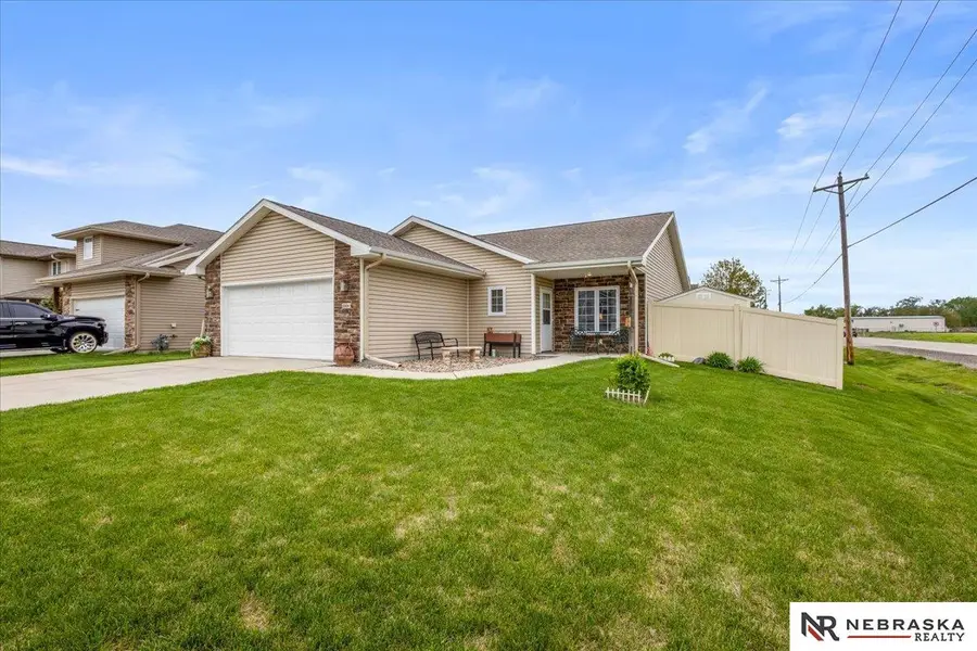 2304 S 19th Street, Council Bluffs, IA 51501 - #3