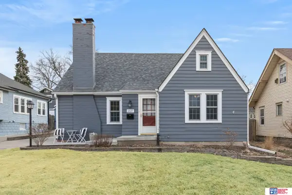 2127 Lake Street, Lincoln, NE 68502