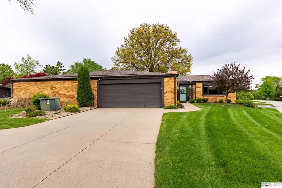 9756 Western Plaza, Omaha, NE 68114 - #2