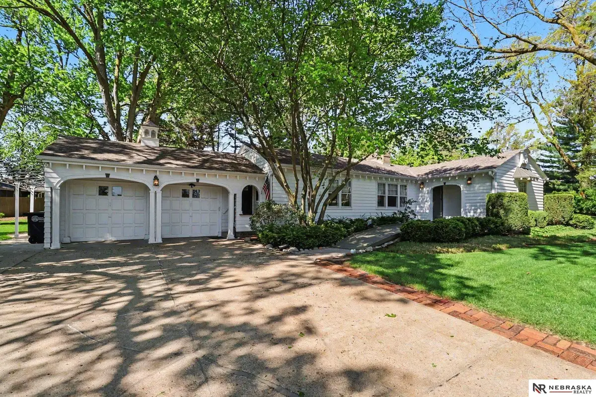 7809 Hickory Circle, Omaha, NE 68124 - #1