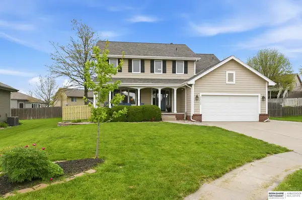 21750 Erin Circle, Gretna, NE 68028
