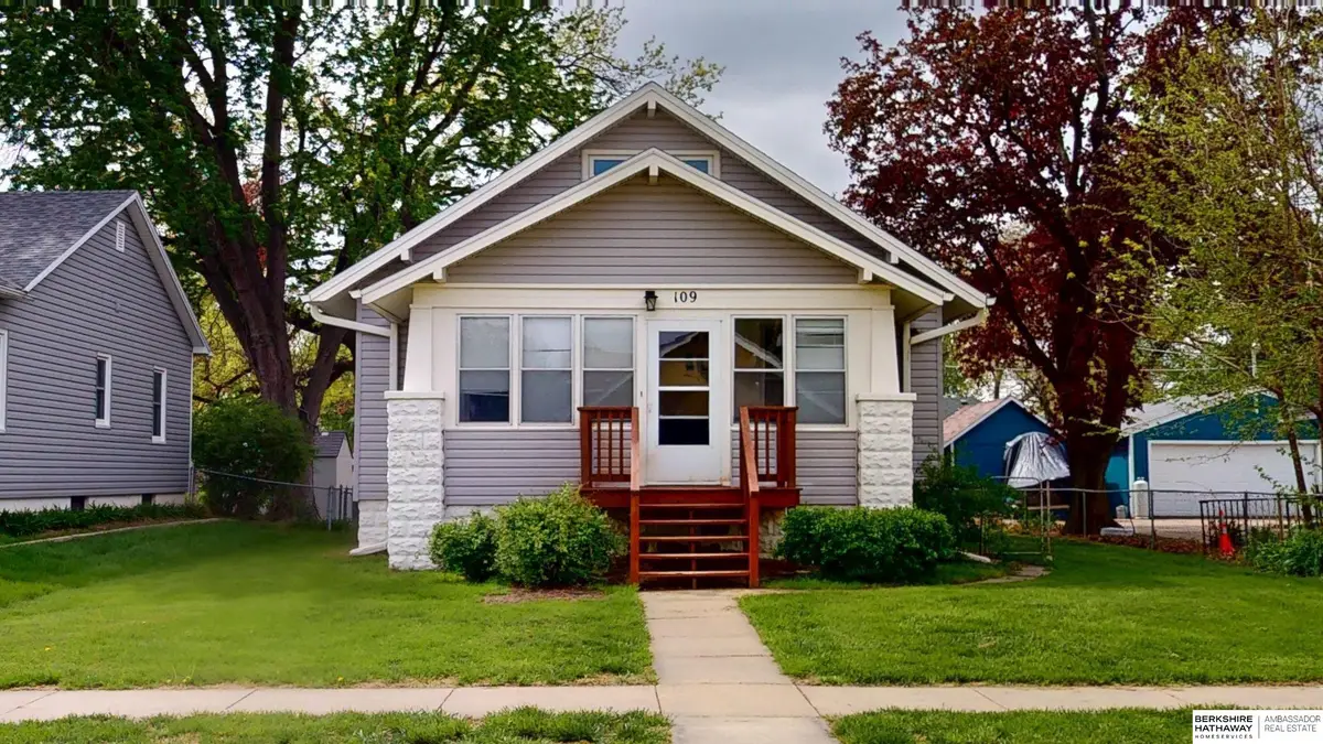 109 W Charles Street, Valley, NE 68064 - #1