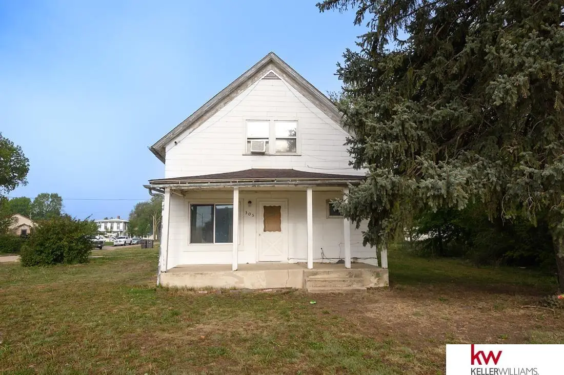 305 N Cedar Street, Red Cloud, NE 68970 - #1