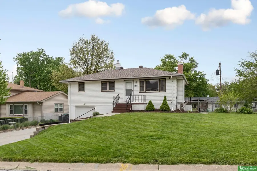 10934 Prairie Village Drive, Omaha, NE 68124 - #2