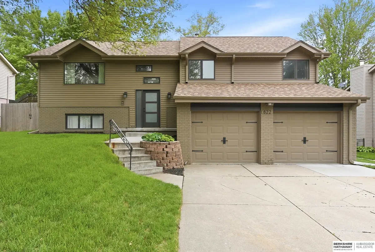 822 Driftwood Drive, Papillion, NE 68046 - #1