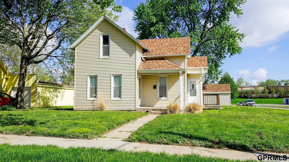 2002 Front Street, Blair, NE 68008 - #1