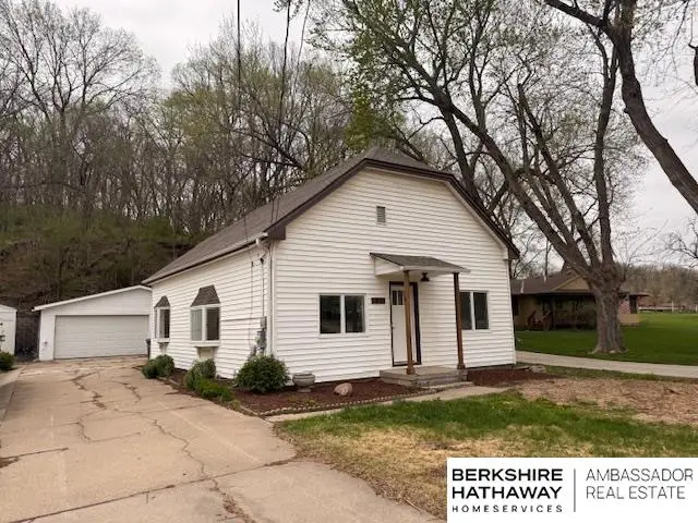1822 N Broadway Street, Council Bluffs, IA 51503 - #1