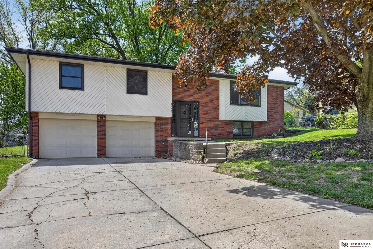 5085 Whitmore Street, Omaha, NE 68152 - #1