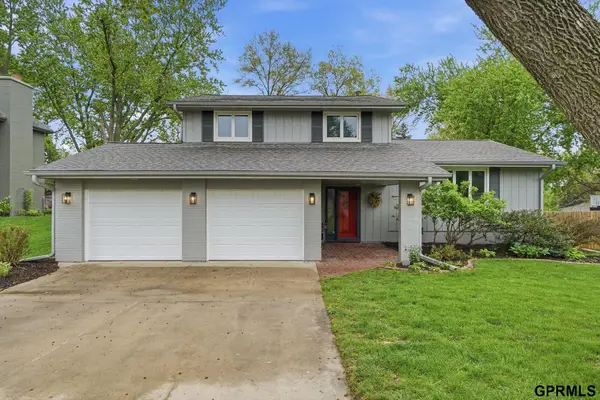 14227 Woolworth Circle, Omaha, NE 68144