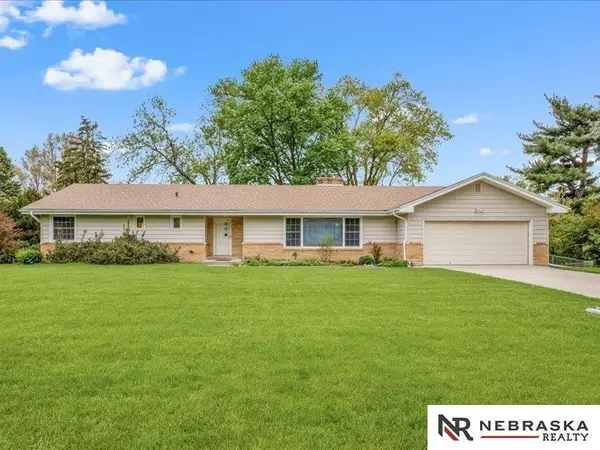 1006 Palamino Road, Omaha, NE 68154