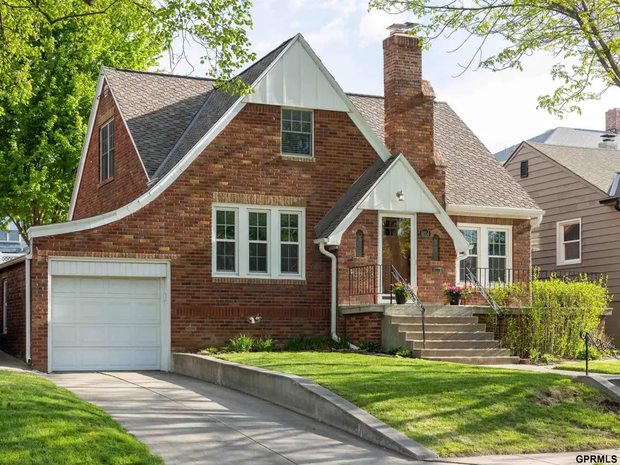 6014 Poppleton Avenue, Omaha, NE 68106 - #2
