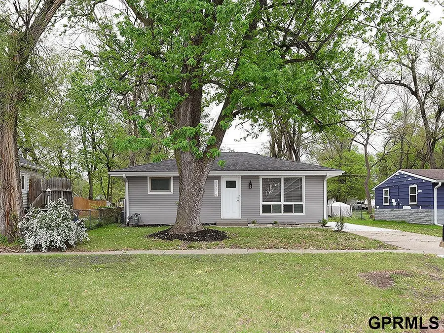 2426 S 8 Street, Lincoln, NE 68502 - #2