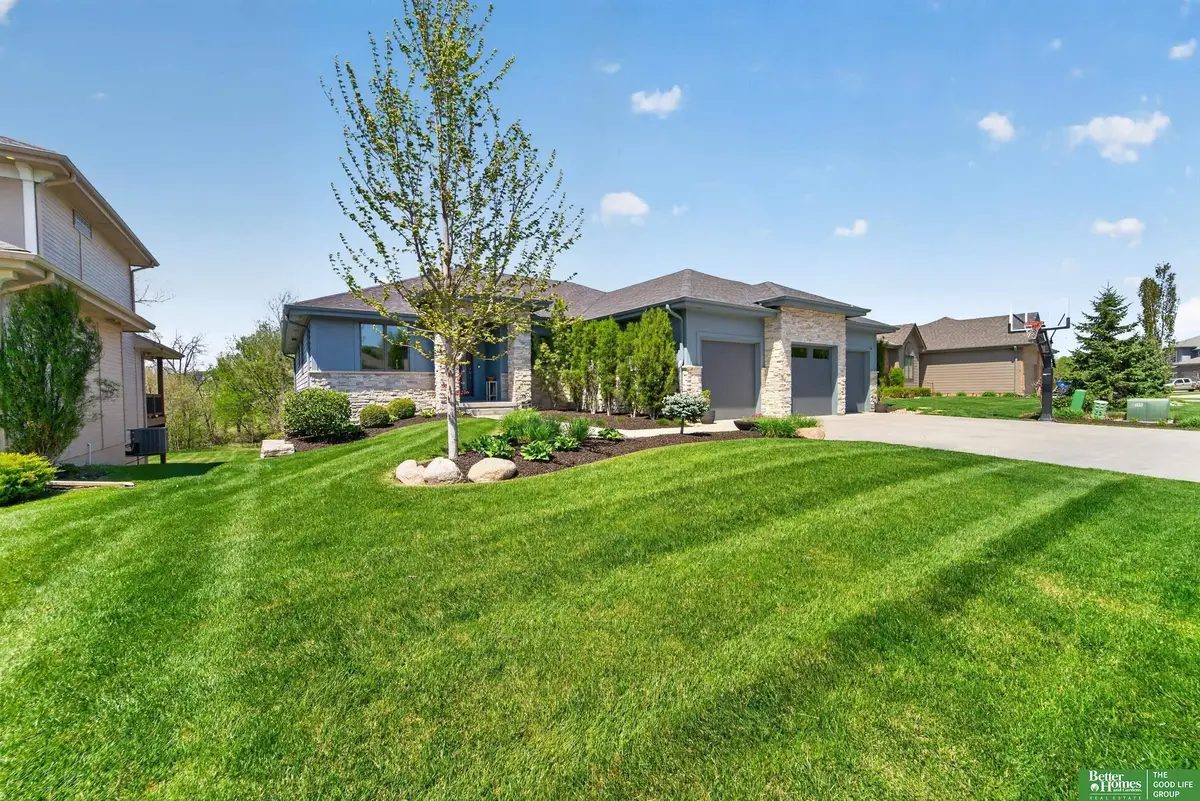 2402 N 179 Street, Omaha, NE 68116 - #1