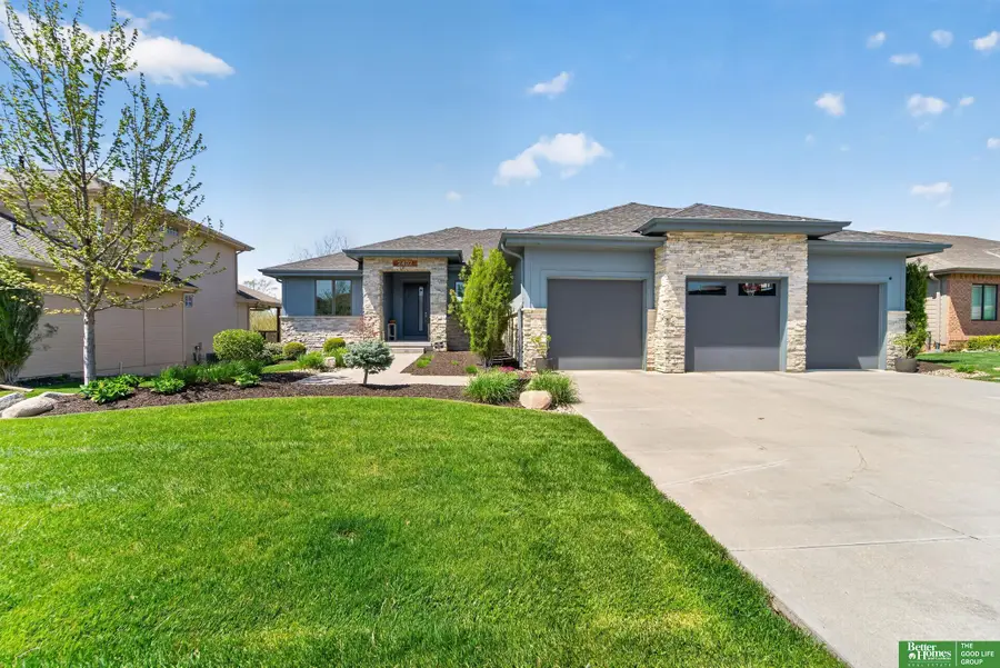 2402 N 179 Street, Omaha, NE 68116 - #2
