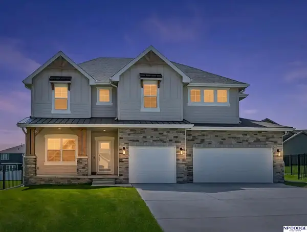 19055 Murifield Circle, Omaha, NE 68136