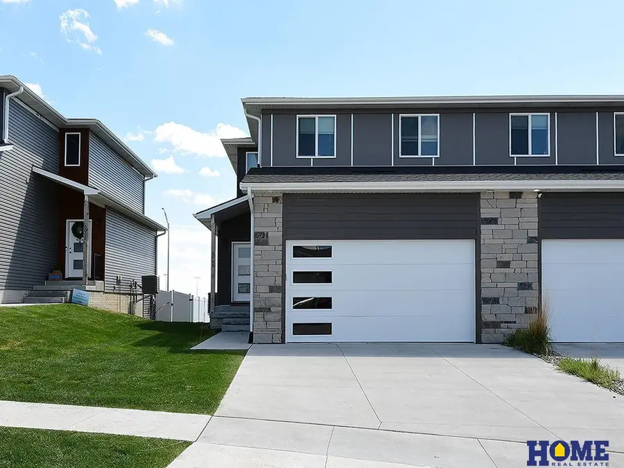 5061 W Amarillo Drive, Lincoln, NE 68528 - #2