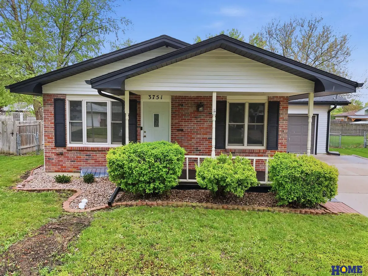 3751 Spruce Street, Lincoln, NE 68516 - #1