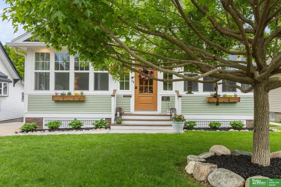 4657 Woolworth Avenue, Omaha, NE 68106 - #3