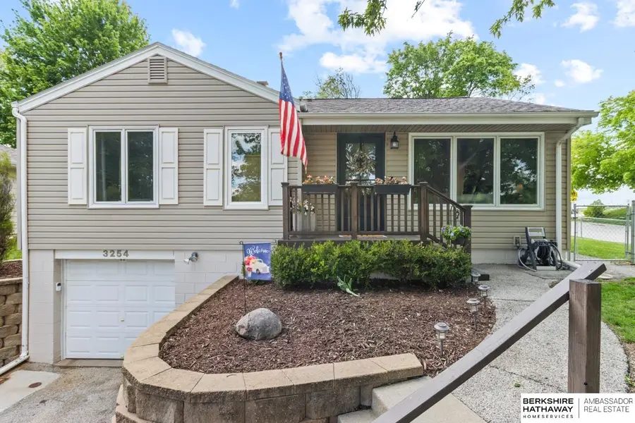3254 S 77 Avenue, Omaha, NE 68124 - #2
