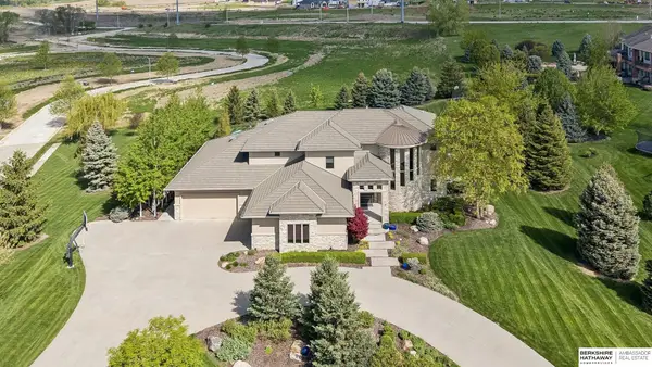 19510 Camden Avenue, Elkhorn, NE 68022