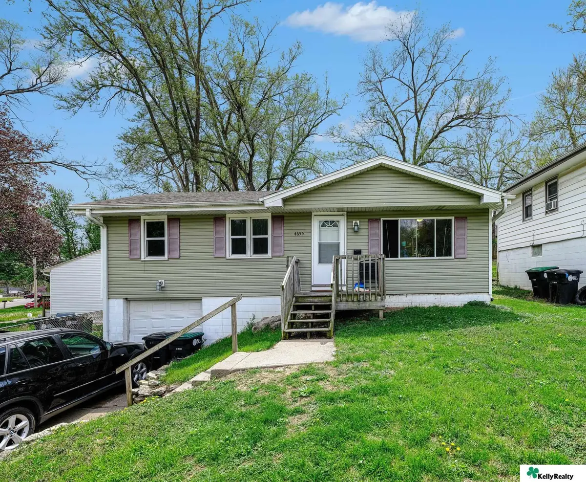 4655 Nebraska Avenue, Omaha, NE 68104 - #1