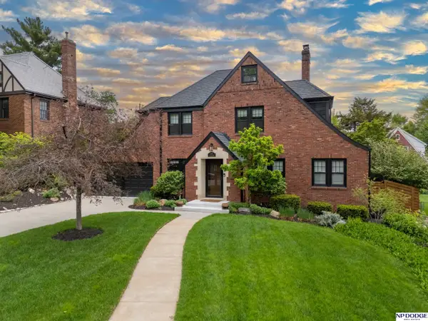 2027 N 55th Street, Omaha, NE 68104