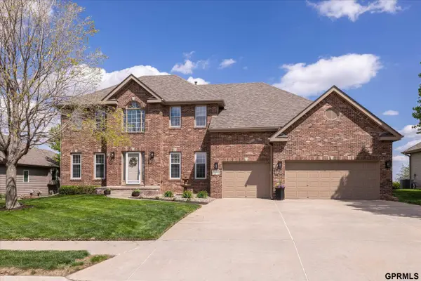 6005 N 163 Street, Omaha, NE 68116-3772