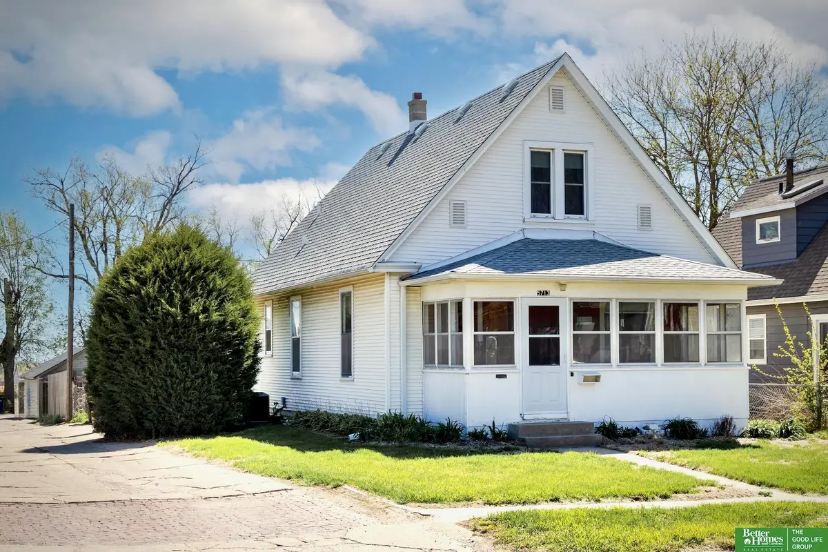 5713 S 38th Street, Omaha, NE 68107 - #1